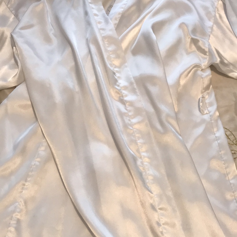 Ivory Bridal Robe with Inner Tie - Picture 4 of 6